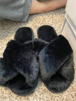 FUZZY CRISS CROSS SLIPPERS